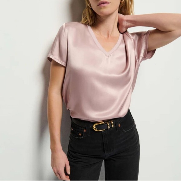 Nation LTD June V-Neck T-Shirt in color whisper (blush) size Medium - Picture 1 of 13